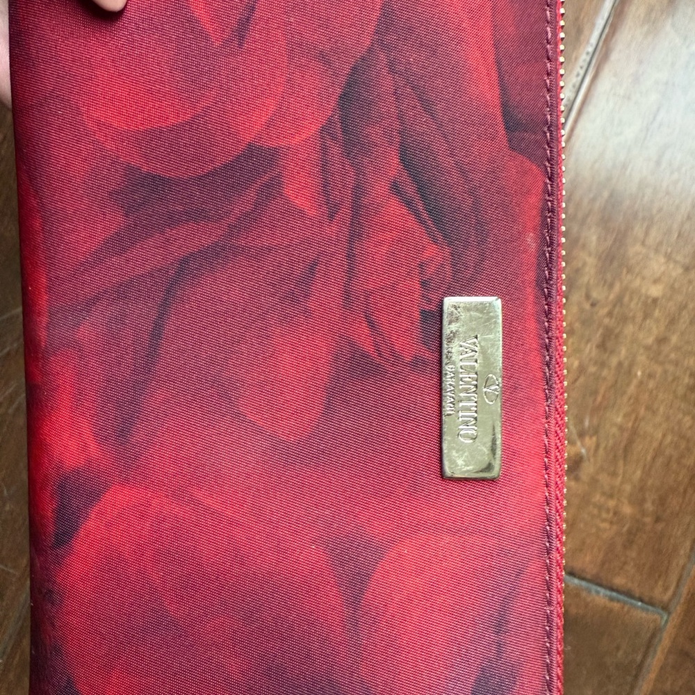Valentino‎ Red Floral Wallet - Picture 3 of 4